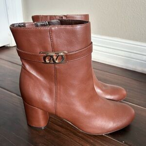 Naturalizer® Lottie Heeled Bootie‎ Cognac
 size 11 NEW